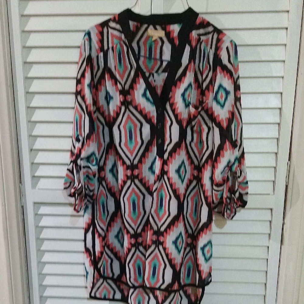 Takara Black and White Graphic Tunic Size Large